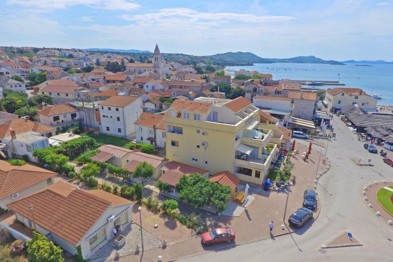 Lavender Mobile Houses Pakostane Exterior photo